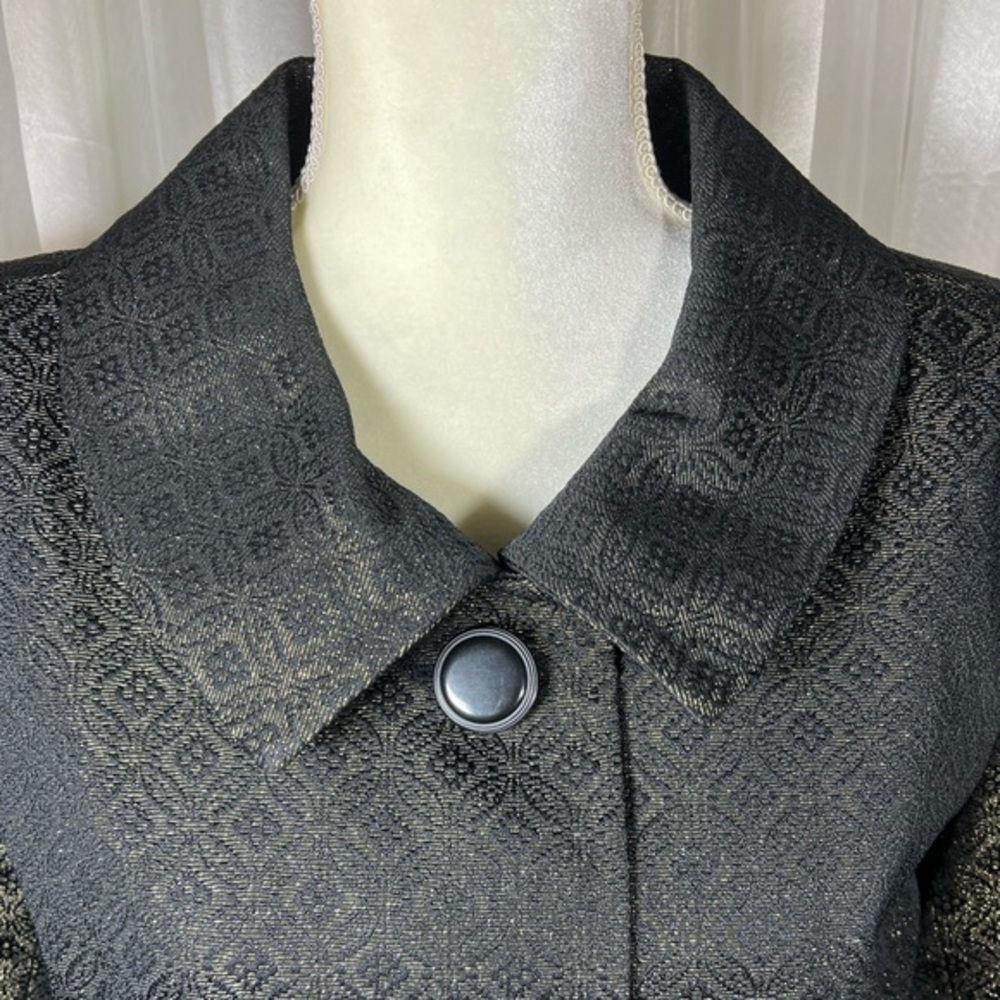Apostrophe Short Coat - Picture 6 of 7